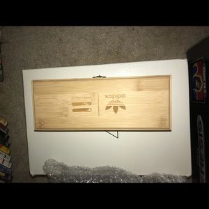 adidas wooden box